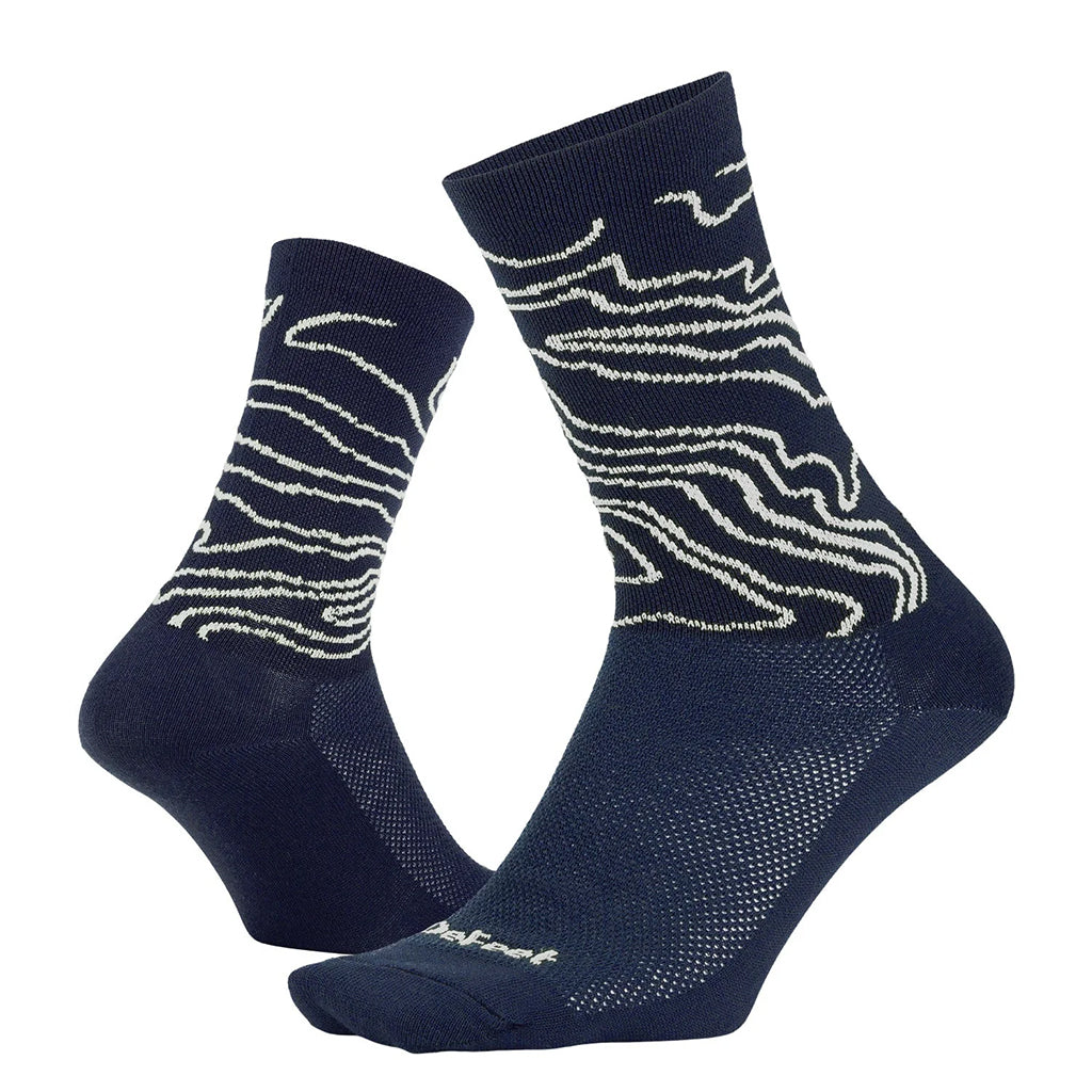 DeFeet Aireator 6" Topo Socks 7-9 Navy/White