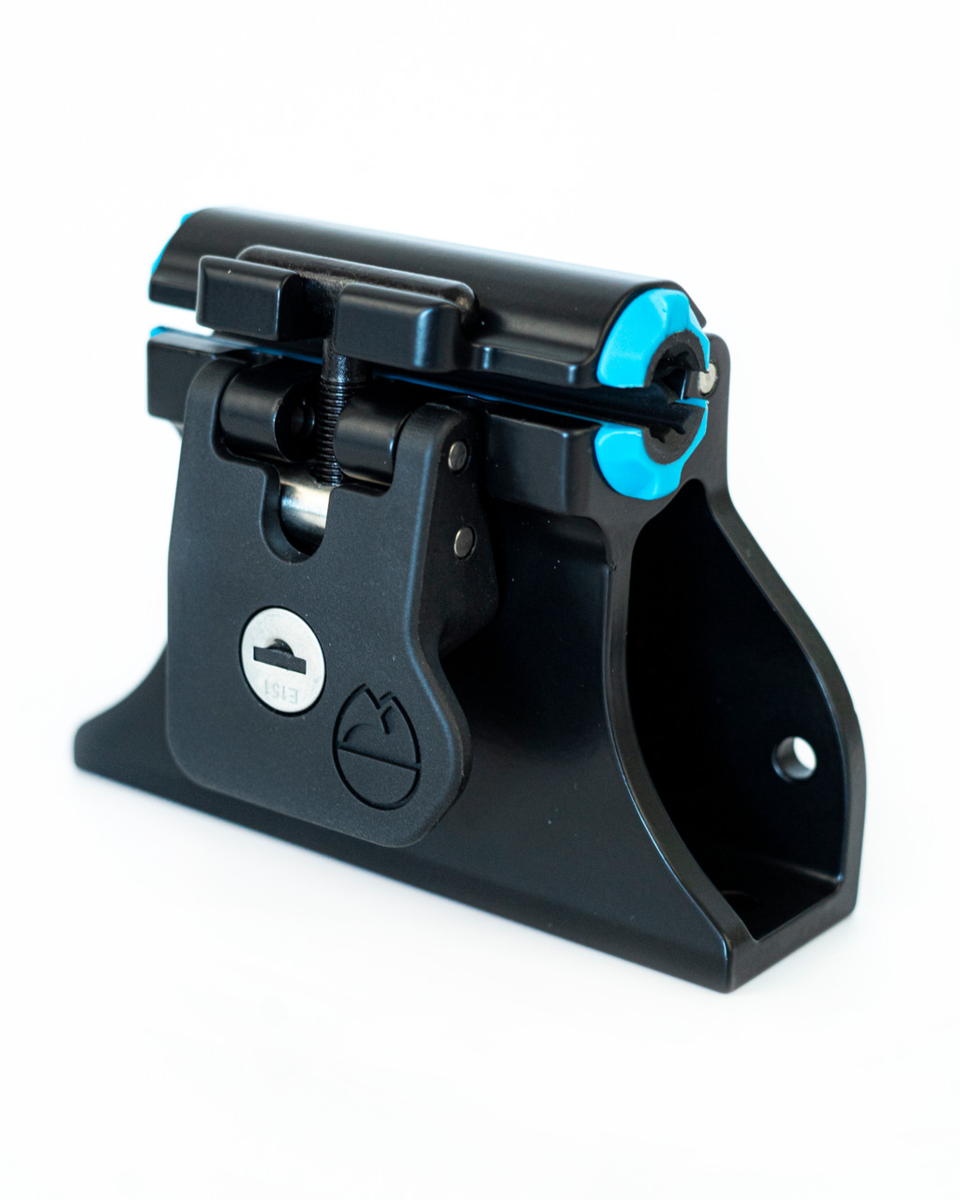 Drop Top Bolt-On Thru-Axle Bike Carrier with Lock