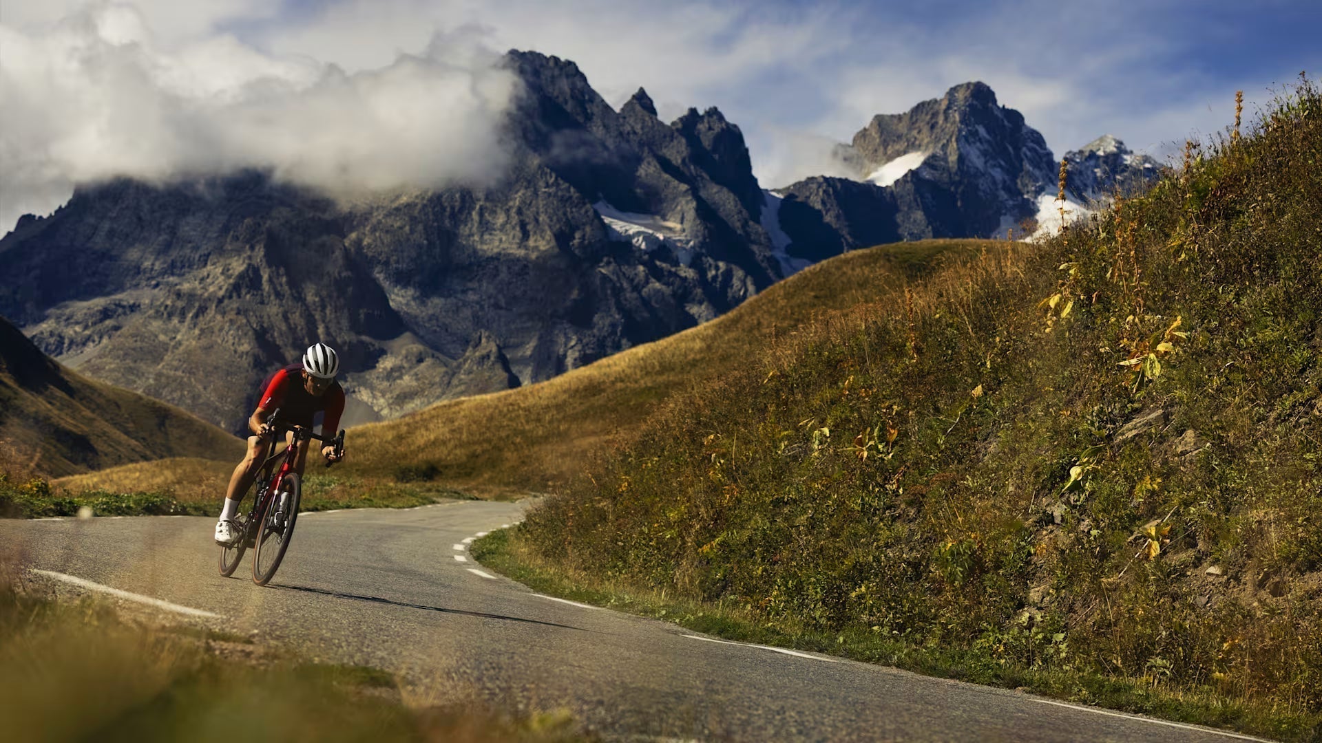 Trek Domane+ SLR: The Lightweight Electric Road Bike That Feels Like a Real Road Bike