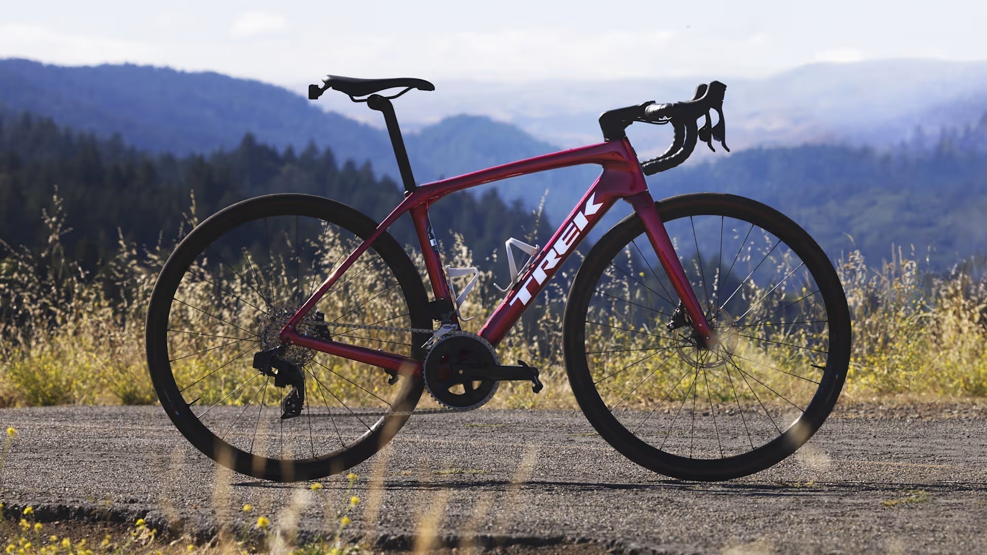 trek bicycle road bike 2300 Carbon Shimano 600 2x8 speed SRAM Apex XPLR AXS drivetrain to deliver plenty of gears for exploring the dusty road. Trek Domane: The Endurance Road