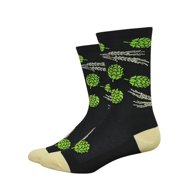 DeFeet Aireator 6" Hops and Barley Socks 7-9 Black 