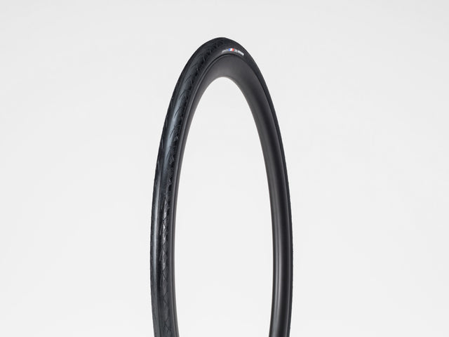 Bontrager AW1 Hard-Case Lite 700x28c Tire