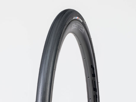 Bontrager R2 Hard-Case Lite 700x32c Tire