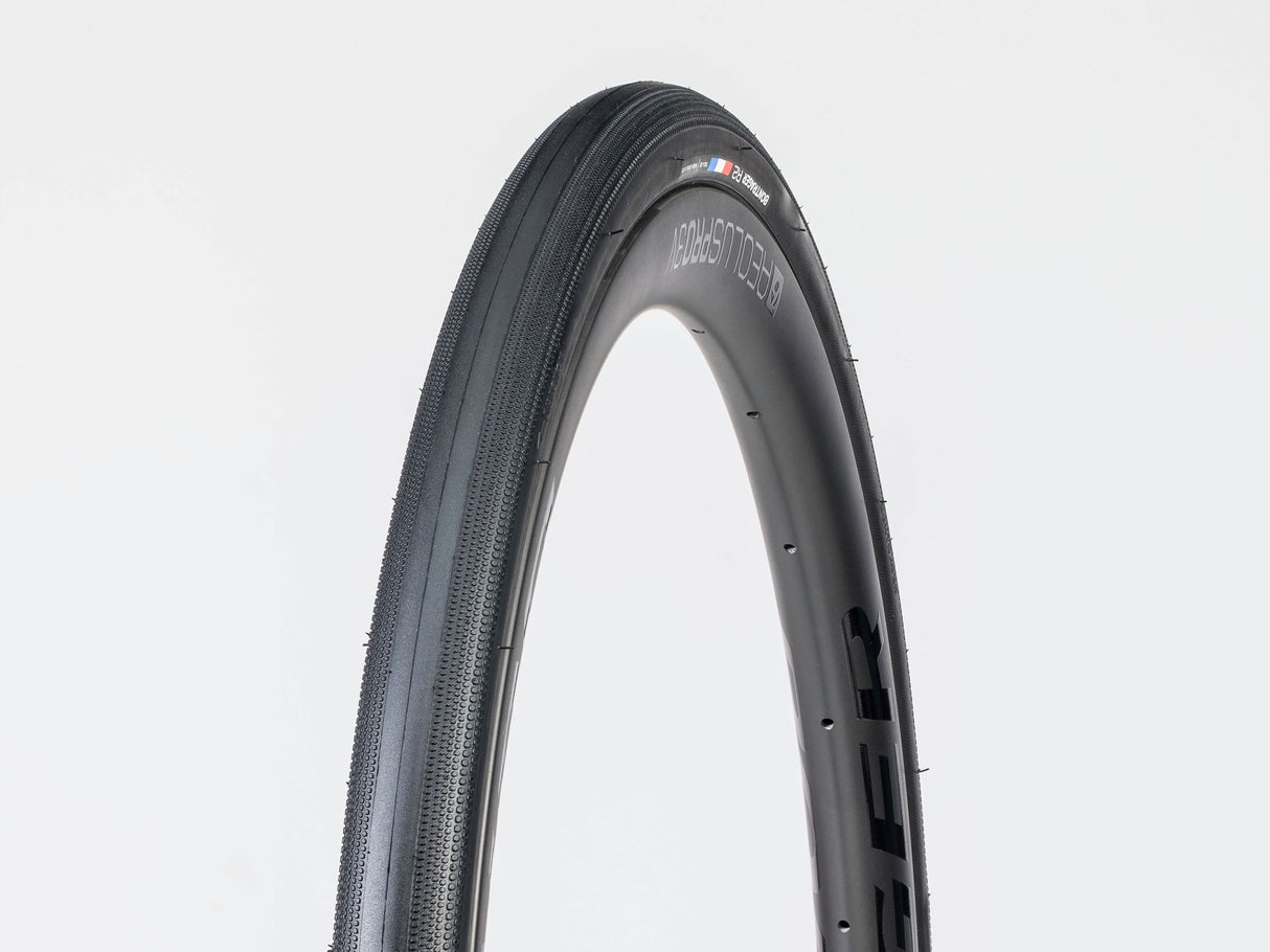 Bontrager R2 Hard-Case Lite 700x25c Tire