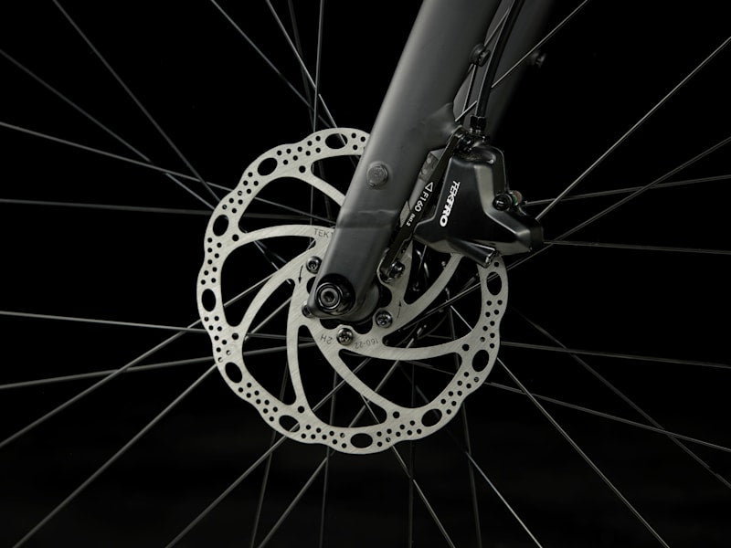 Trek FX 2 Gen 4 Hybrid Bike - Thumbnail 5