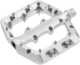 Wolf Tooth Waveform Pedals - Silver Small