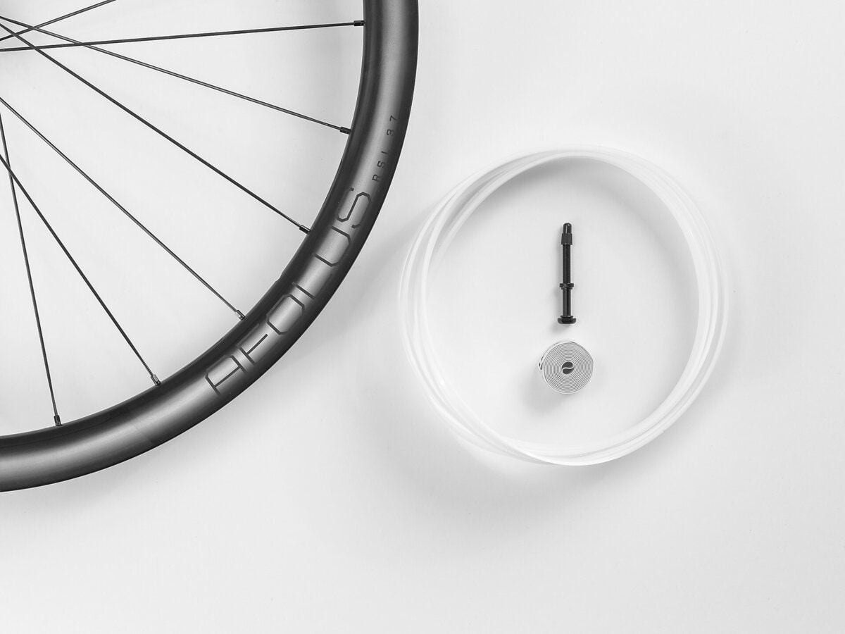 Aeolus RSL 37 TLR Disc Road Front